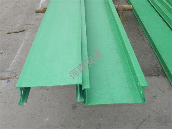 玻璃鋼電纜橋架